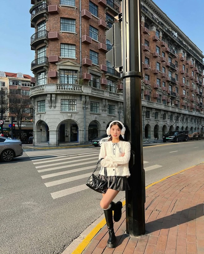 N&agrave;ng thơ Schannel đ&atilde; xinh lại ăn mặc đẹp d&ugrave; chỉ cao 1m55- Ảnh 1.