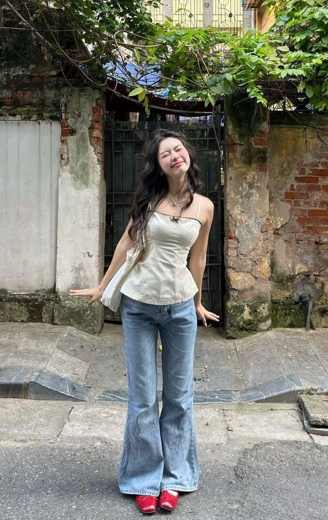 "C&ocirc;ng ch&uacute;a Kpop" diện 1 lần, item n&agrave;y bỗng rần rần c&otilde;i mạng - Ảnh 13.