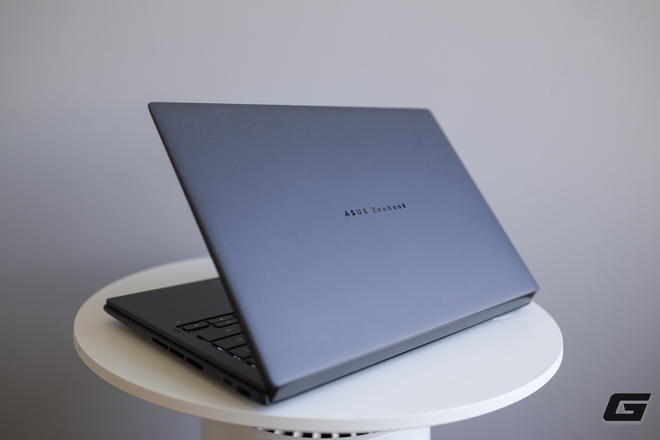 Tr&ecirc;n tay nhanh Zenbook Duo 2026: Laptop hai m&agrave;n h&igrave;nh thế hệ mới của Asus c&oacute; g&igrave; đ&aacute;ng ch&uacute; &yacute;?- Ảnh 3.