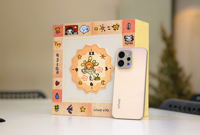 Cận cảnh bộ đ&ocirc;i vivo V70 v&agrave; V70 FE: Điện thoại kết hợp c&ugrave;ng với POP MART c&oacute; g&igrave; khiến giới trẻ phải t&ograve; m&ograve;- Ảnh 3.