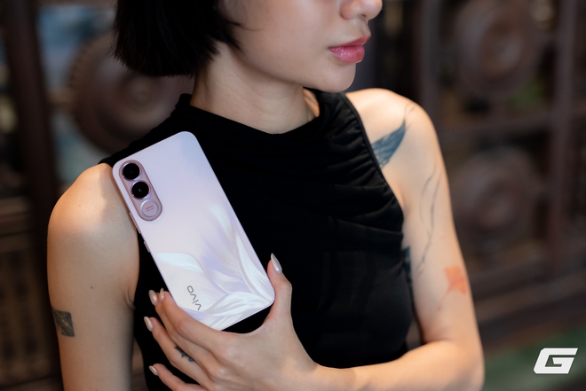 Cận cảnh bộ đ&ocirc;i vivo V70 v&agrave; V70 FE: Điện thoại kết hợp c&ugrave;ng với POP MART c&oacute; g&igrave; khiến giới trẻ phải t&ograve; m&ograve;- Ảnh 22.