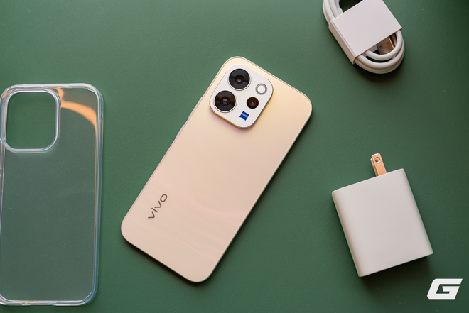 Cận cảnh bộ đ&ocirc;i vivo V70 v&agrave; V70 FE: Điện thoại kết hợp c&ugrave;ng với POP MART c&oacute; g&igrave; khiến giới trẻ phải t&ograve; m&ograve;- Ảnh 7.