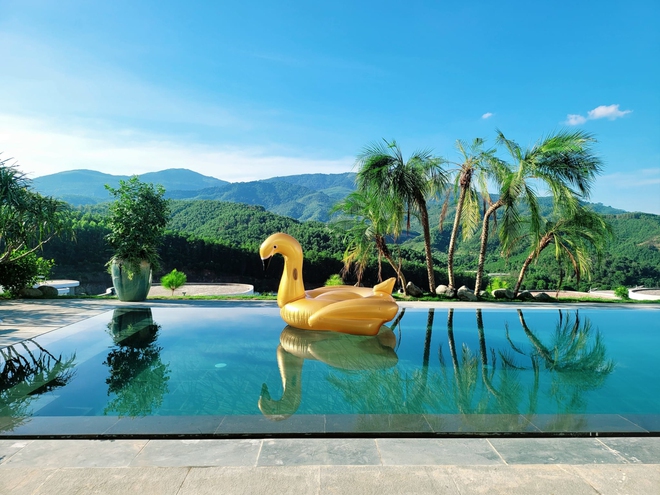 D&agrave;n "nam thần Vbiz" đ&atilde; đẹp lại gi&agrave;u, sống đời xa hoa: Người ở biệt thự 70 tỷ, người sở hữu penthouse c&oacute; s&acirc;n vườn hồ c&aacute;- Ảnh 21.