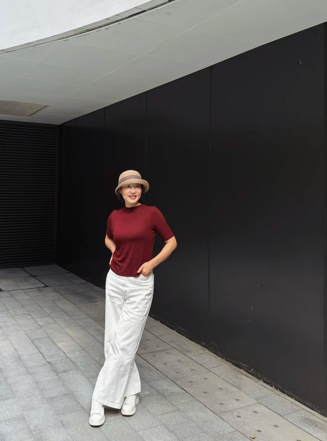 60 tuổi mặc đẹp thế n&agrave;y, t&ocirc;i mới hiểu: Đừng cố trẻ h&oacute;a, chỉ cần&hellip; thoải m&aacute;i l&agrave; đủ l&agrave;m cả mạng x&atilde; hội 'm&ecirc; mẩn' - Ảnh 7.