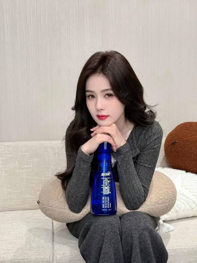 Clip 15s của Bạch Lộc khiến Triệu Lộ Tư v&agrave; Jang Wonyoung bị nhắc t&ecirc;n- Ảnh 13.