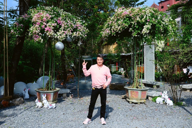 Qu&aacute;n cafe của &ocirc;ng ho&agrave;ng nhạc Việt đ&igrave;nh đ&aacute;m một thời "thất thủ" khi mở lại sau 5 ng&agrave;y đ&oacute;ng cửa - Ảnh 4.