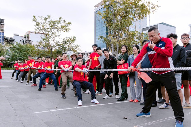 Ng&agrave;y hội Bi&ecirc;n ph&ograve;ng tr&ecirc;n v&ugrave;ng mỏ Cẩm Phả ki&ecirc;n cường bất khuất- Ảnh 7.