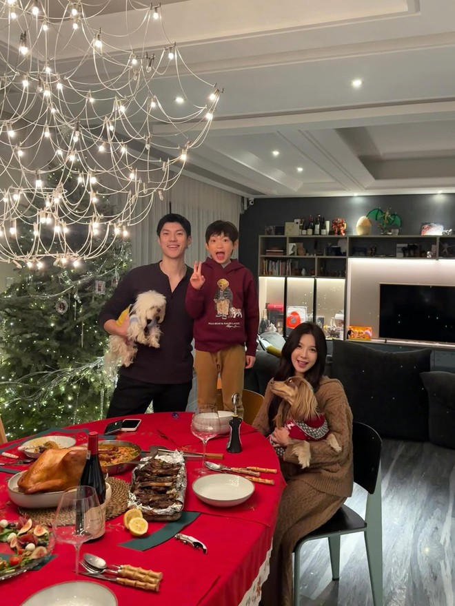 Cuộc sống hiện tại của "Tiểu thư đẹp nhất giới si&ecirc;u gi&agrave;u Trung Quốc" sau tr&ograve;n 16 năm nổi tiếng- Ảnh 11.