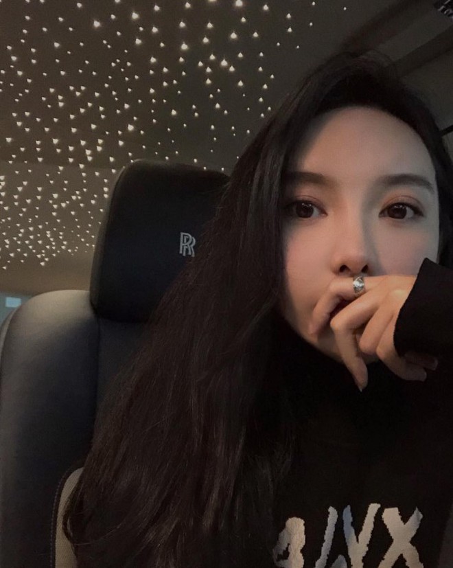 Cuộc sống hiện tại của "Tiểu thư đẹp nhất giới si&ecirc;u gi&agrave;u Trung Quốc" sau tr&ograve;n 16 năm nổi tiếng- Ảnh 3.