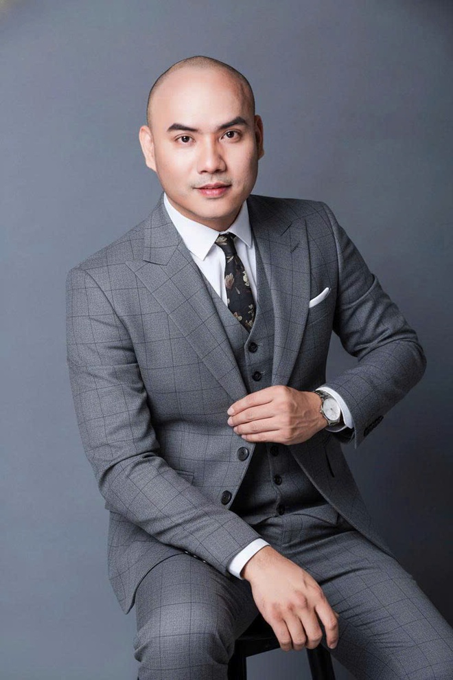 Một nam ca nhạc sĩ thần tượng Đan Trường, ảnh treo đầy nh&agrave;, được thần tượng l&agrave;m cho điều n&agrave;y- Ảnh 3.