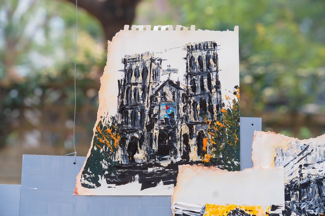 Triển lãm "Câu chuyện Tháng Tư": Học sinh khiến người lớn bất ngờ khi "kể lại" cả một Việt Nam bằng góc nhìn rất khác- Ảnh 10. Triển lãm "Câu chuyện Tháng Tư": Học sinh khiến người lớn bất ngờ khi "kể lại" cả một Việt Nam bằng góc nhìn rất khác- Ảnh 10.