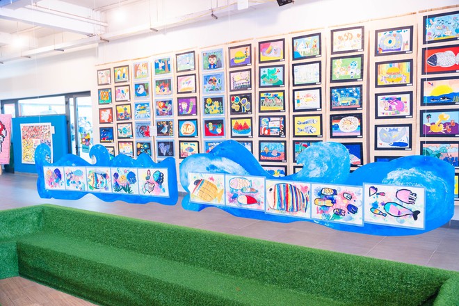 Triển lãm "Câu chuyện Tháng Tư": Học sinh khiến người lớn bất ngờ khi "kể lại" cả một Việt Nam bằng góc nhìn rất khác- Ảnh 5. Triển lãm "Câu chuyện Tháng Tư": Học sinh khiến người lớn bất ngờ khi "kể lại" cả một Việt Nam bằng góc nhìn rất khác- Ảnh 5.