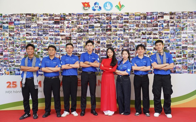 25 năm Mùa hè xanh và những trái tim không mỏi: Dấu chân thầm lặng, dấu ấn rực rỡ - Ảnh 8.
