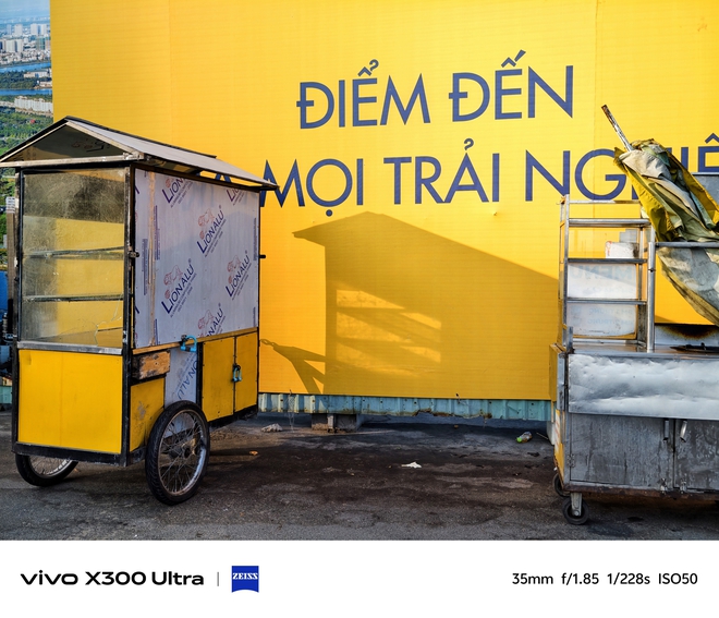 Cận cảnh vivo X300 Ultra ch&iacute;nh h&atilde;ng tại Việt Nam: &ldquo;Tr&ugrave;m cuối&rdquo; camera th&igrave; c&oacute; g&igrave; kh&aacute;c biệt? - Ảnh 44.