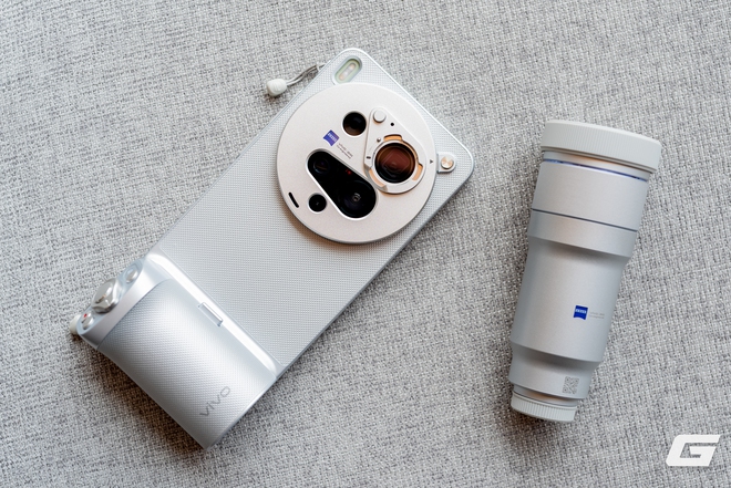 Cận cảnh vivo X300 Ultra ch&iacute;nh h&atilde;ng tại Việt Nam: &ldquo;Tr&ugrave;m cuối&rdquo; camera th&igrave; c&oacute; g&igrave; kh&aacute;c biệt? - Ảnh 34.
