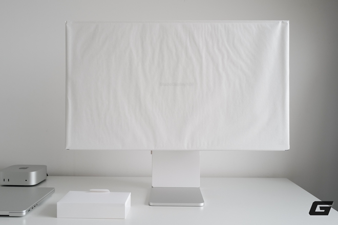 Tr&ecirc;n b&agrave;n Apple Studio Display XDR nano-texture: D&ugrave;ng rồi mới hiểu v&igrave; sao m&agrave;n h&igrave;nh Apple lu&ocirc;n c&oacute; sức h&uacute;t ri&ecirc;ng - Ảnh 11.