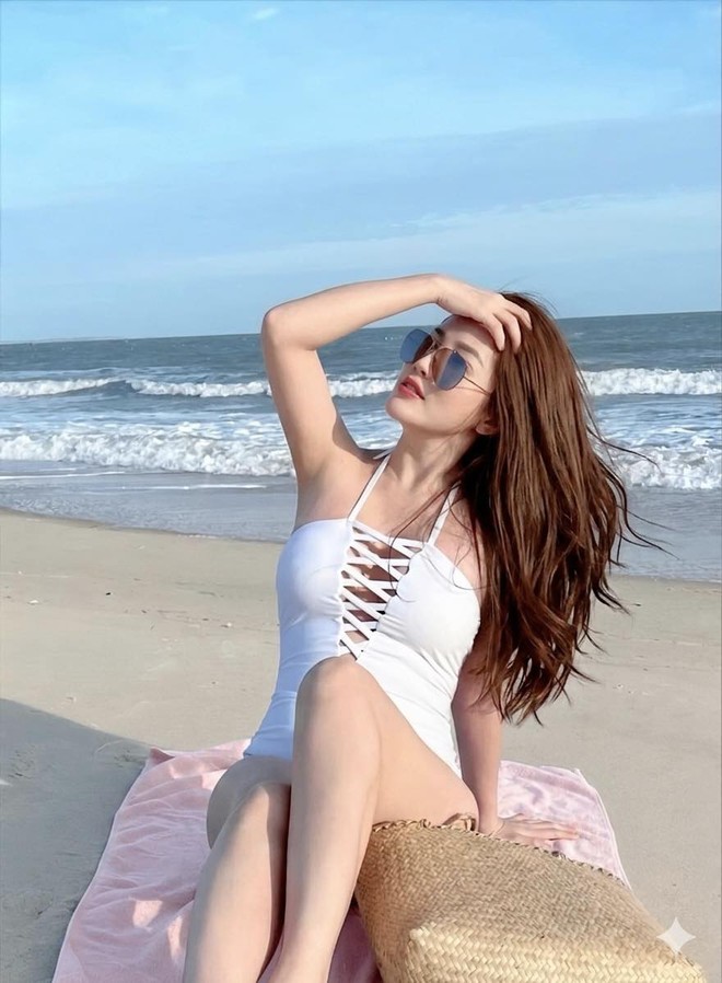 Bảo Thy da trắng mịn trẻ mãi không già: Thường xuyên uống 1 loại nước chống nắng, thải mỡ, mùa hè xứng đáng dùng đều - Ảnh 1.