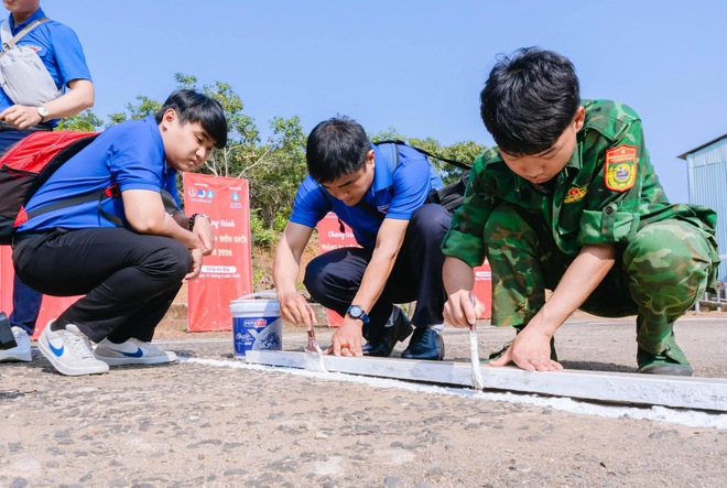 Th&aacute;ng Ba bi&ecirc;n giới 2026: Tuổi trẻ TP. Hồ Ch&iacute; Minh v&agrave; h&agrave;nh tr&igrave;nh nghĩa t&igrave;nh tại B&ugrave; Gia Mập - Ảnh 3.