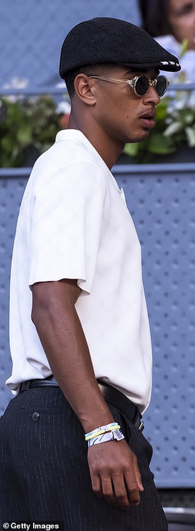 Paparazzi tóm dính ngôi sao bóng đá hẹn hò chị đẹp ở sân tennis - Ảnh 2.