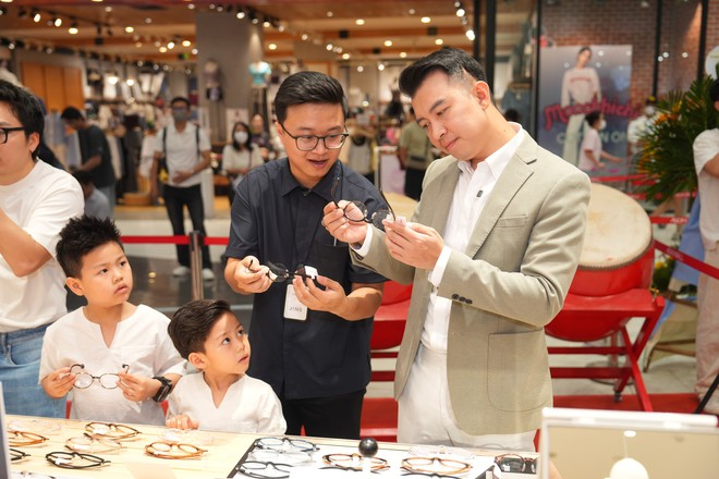 Một địa chỉ mới cho t&iacute;n đồ thời trang H&agrave; Nội: Cửa h&agrave;ng k&iacute;nh Nhật vừa khai trương g&acirc;y ấn tượng với thiết kế tinh tế- Ảnh 6.