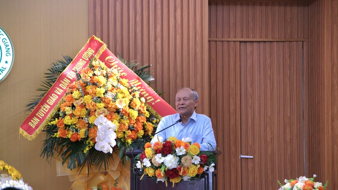 Hội thảo &ldquo;Cơ sở l&yacute; luận v&agrave; ch&iacute;nh s&aacute;ch của Đảng v&agrave; Nh&agrave; nước, kinh nghiệm trong nước v&agrave; quốc tế với việc th&iacute;ch ứng với gi&agrave; ho&aacute; d&acirc;n số&rdquo; - Ảnh 5.