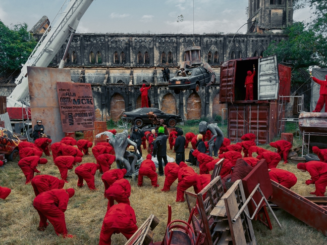 Cũng d&ugrave;ng một loạt iPhone để quay, album trailer &ldquo;HVL&rdquo; của đạo diễn Việt kh&aacute;c g&igrave; bom tấn điện ảnh 28 Years Later?- Ảnh 8.