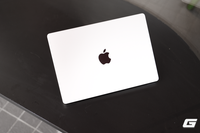 Đây là chiếc MacBook Pro chạy xé gió nhất mà tôi từng thấy- Ảnh 5. Đây là chiếc MacBook Pro chạy xé gió nhất mà tôi từng thấy- Ảnh 5.