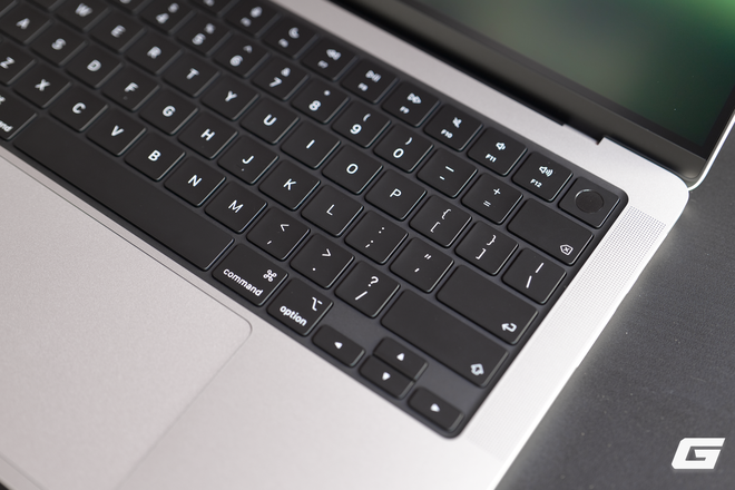 Đây là chiếc MacBook Pro chạy xé gió nhất mà tôi từng thấy- Ảnh 22. Đây là chiếc MacBook Pro chạy xé gió nhất mà tôi từng thấy- Ảnh 22.