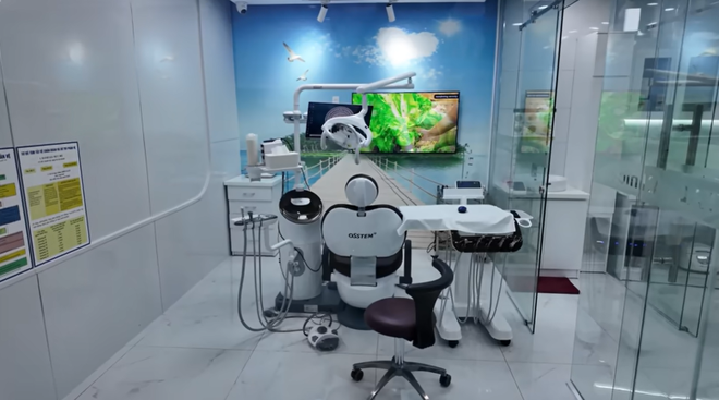 Kh&aacute;ch T&acirc;y đi kh&aacute;m răng ở Đ&agrave; Nẵng, sững người khi kh&ocirc;ng mất 1 xu: ''Ri&ecirc;ng dịch vụ đ&oacute; ở nước t&ocirc;i phải trả hơn 1,7 triệu đồng"- Ảnh 2.