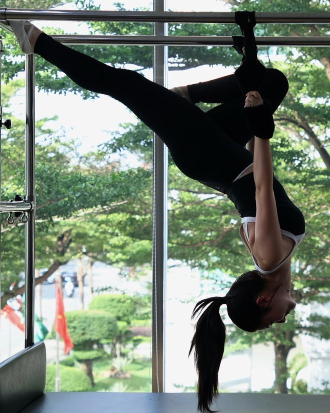 The 30s giàu sụ ở Việt Nam đang miệt mài đúc rãnh lưng, kéo thẳng chân trong căn phòng "đến vui vẻ về rã rời"- Ảnh 34. The 30s giàu sụ ở Việt Nam đang miệt mài đúc rãnh lưng, kéo thẳng chân trong căn phòng "đến vui vẻ về rã rời"- Ảnh 34.