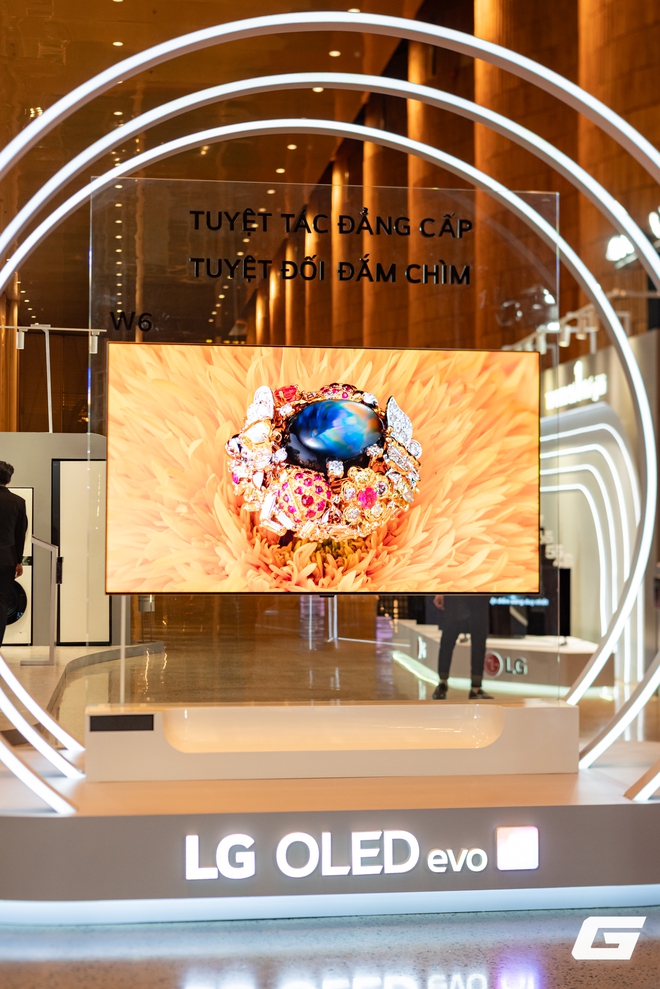 Chi&ecirc;m ngưỡng loạt sản phẩm TV 2026 của LG: TV OLED kh&ocirc;ng d&acirc;y si&ecirc;u mỏng, c&ocirc;ng nghệ Micro RGB mới toanh, MiniLED cỡ lớn c&ugrave;ng AI tương t&aacute;c th&acirc;n thiện - Ảnh 3.