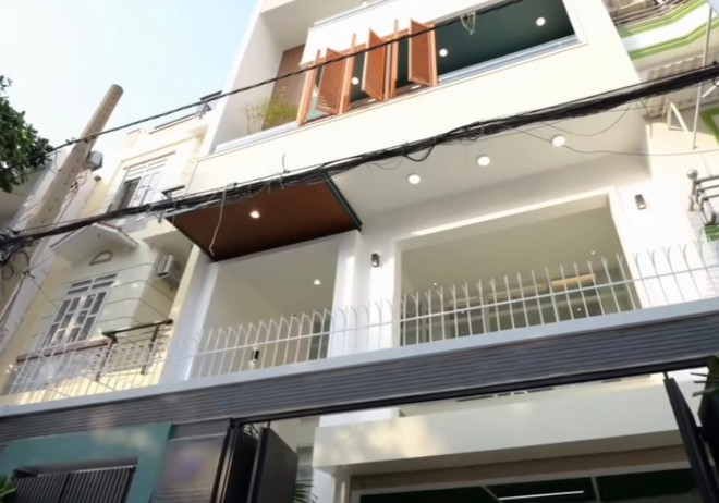 Cặp đ&ocirc;i quyền lực showbiz ở biệt thự ngoại &ocirc; sang như resort 5*: S&acirc;n thượng rộng đến mức c&oacute; thể đạp xe, hồ bơi ri&ecirc;ng trong khu&ocirc;n vi&ecirc;n nh&agrave;- Ảnh 2.