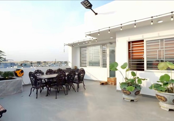 Cặp đ&ocirc;i quyền lực showbiz ở biệt thự ngoại &ocirc; sang như resort 5*: S&acirc;n thượng rộng đến mức c&oacute; thể đạp xe, hồ bơi ri&ecirc;ng trong khu&ocirc;n vi&ecirc;n nh&agrave;- Ảnh 19.