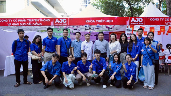 AJC Job Fair 2026 - Ng&agrave;y hội việc l&agrave;m kết nối cơ hội nghề nghiệp cho sinh vi&ecirc;n - Ảnh 4.