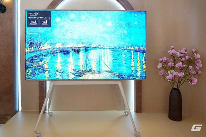 TCL tiếp nối h&agrave;nh tr&igrave;nh văn h&oacute;a tại Nh&agrave; h&aacute;t Hồ Gươm: TV C8L SQD-MINI LED đỉnh cao được đặt v&agrave;o một kh&ocirc;ng gian đậm chất Việt - Ảnh 10.