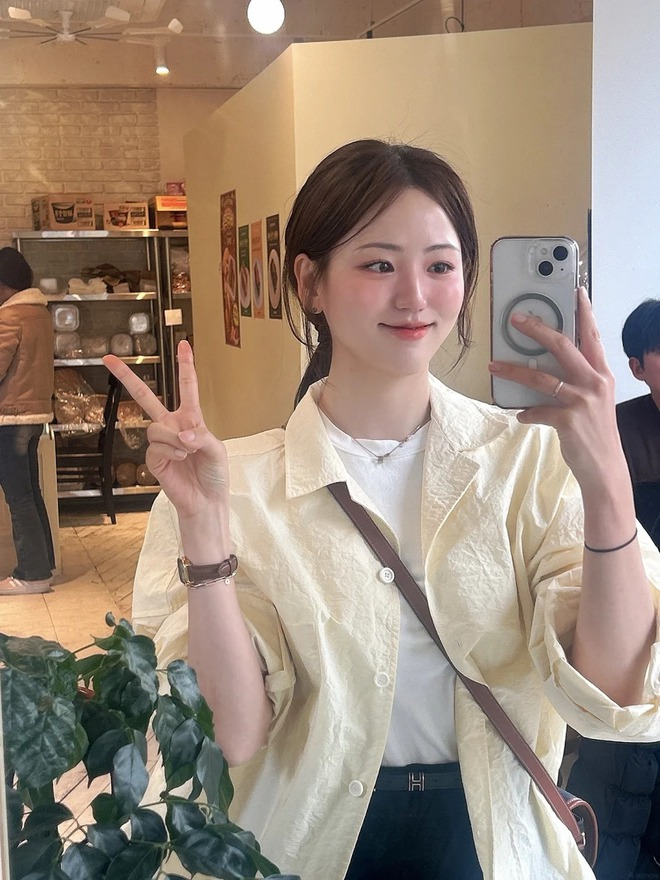 Những set đồ đơn giản nhưng lại tạo cảm gi&aacute;c rất &ldquo;nữ ch&iacute;nh phim H&agrave;n&rdquo;- Ảnh 5.