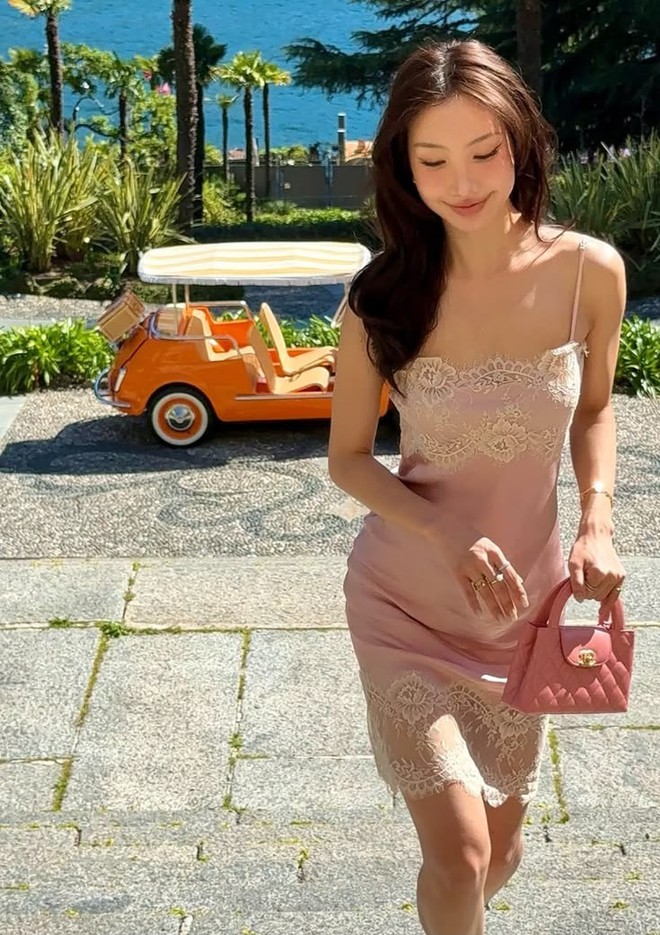 G&aacute;i xinh thi nhau diện đồ ren lụa: L&uacute;ng liếng lại s&agrave;nh điệu, ai chưa sắm th&igrave; sống chậm rồi- Ảnh 20.