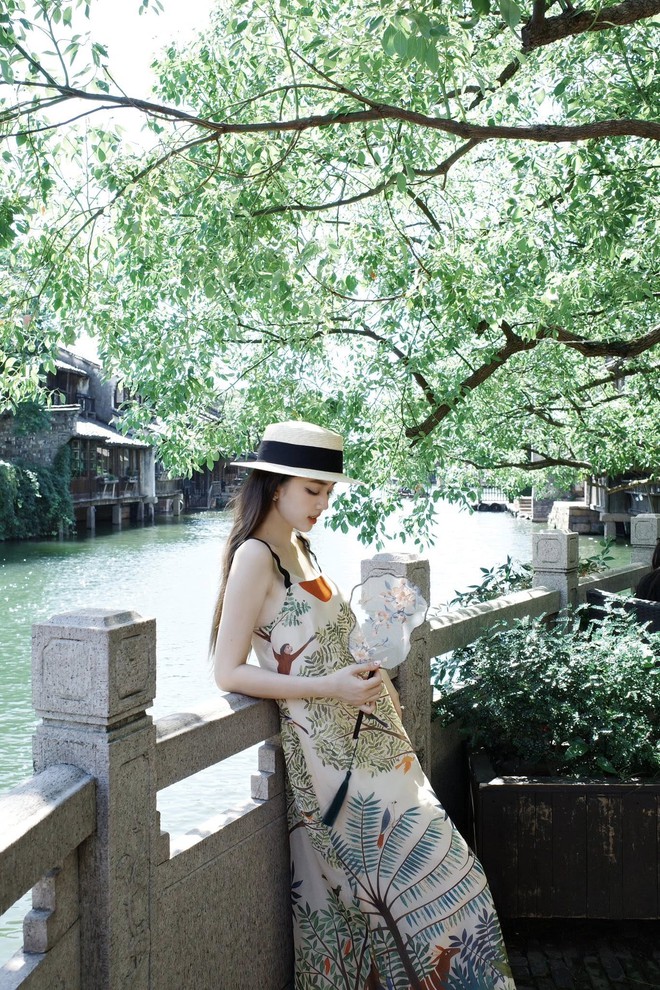 Nữ tiếp vi&ecirc;n h&agrave;ng m&uacute;a tr&ecirc;n m&aacute;y bay g&acirc;y sốt 7 năm trước: Đ&atilde; nghỉ việc, lăn xả từ s&acirc;n pickleball đến yoga- Ảnh 11.