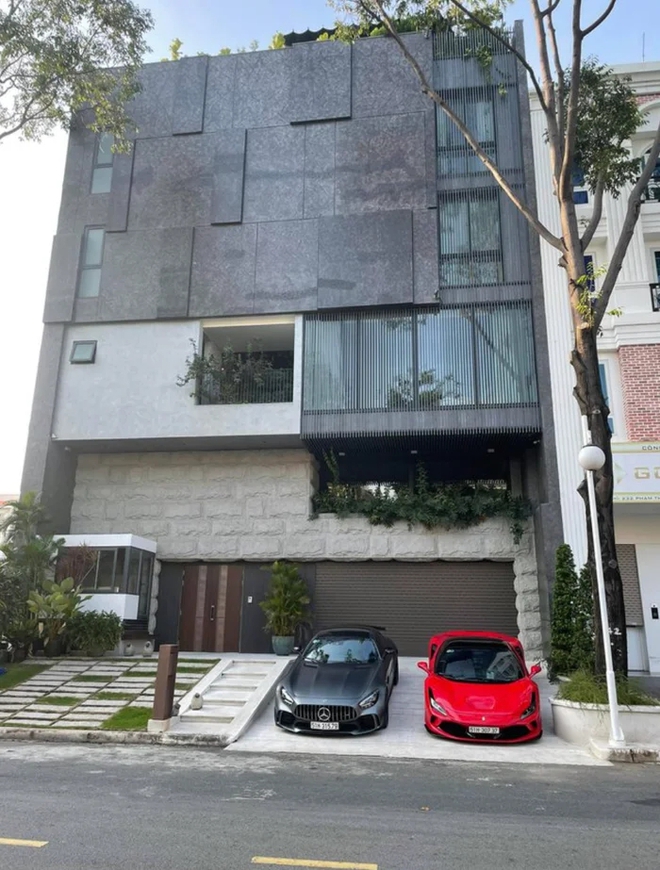 Mỹ nh&acirc;n d&acirc;n tộc T&agrave;y cưới đại gia phố n&uacute;i: Bước ch&acirc;n v&agrave;o cửa h&agrave;o m&ocirc;n, trở th&agrave;nh nữ chủ nh&acirc;n của biệt thự xa hoa giữa S&agrave;i th&agrave;nh- Ảnh 2.