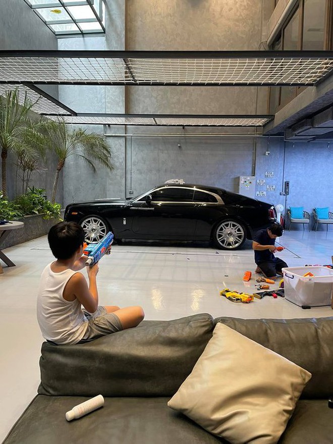 Mỹ nh&acirc;n d&acirc;n tộc T&agrave;y cưới đại gia phố n&uacute;i: Bước ch&acirc;n v&agrave;o cửa h&agrave;o m&ocirc;n, trở th&agrave;nh nữ chủ nh&acirc;n của biệt thự xa hoa giữa S&agrave;i th&agrave;nh- Ảnh 8.
