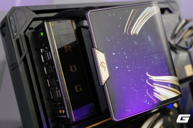 Cận cảnh bộ sưu tập Edition 20 tuyệt đẹp tại Computex 2026 nhân cột mốc 20 năm thương hiệu ROG - Ảnh 1.