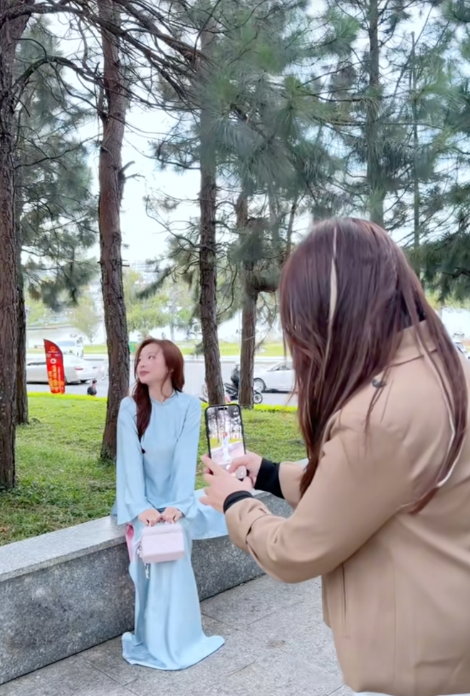 Lấy chồng c&aacute;ch nh&agrave; 200km m&agrave; sướng như n&agrave;y: Con d&acirc;u được mẹ chồng U70 y&ecirc;u chiều như con g&aacute;i, c&ograve;n cho tiền đi shopping "tẹt ga" - Ảnh 9.