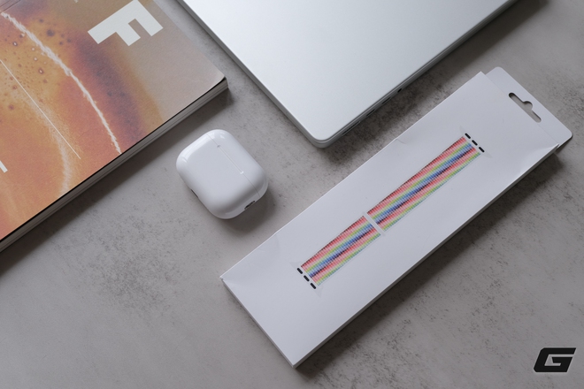 Trên tay dây đeo Apple Watch Pride Edition 2026: Có lẽ là phiên bản Pride đẹp nhất nhiều năm qua - Ảnh 2.