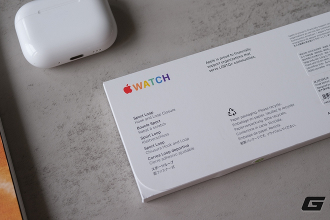 Trên tay dây đeo Apple Watch Pride Edition 2026: Có lẽ là phiên bản Pride đẹp nhất nhiều năm qua - Ảnh 1.