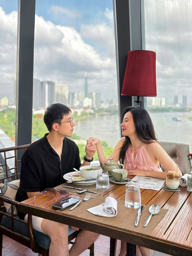 Con trai Chủ tịch nổi tiếng dùng “thuật ẩn thân” để yêu mỹ nhân showbiz: Lấy vợ mới lộ mặt, cưới xong thay đổi 180 độ - Ảnh 7.