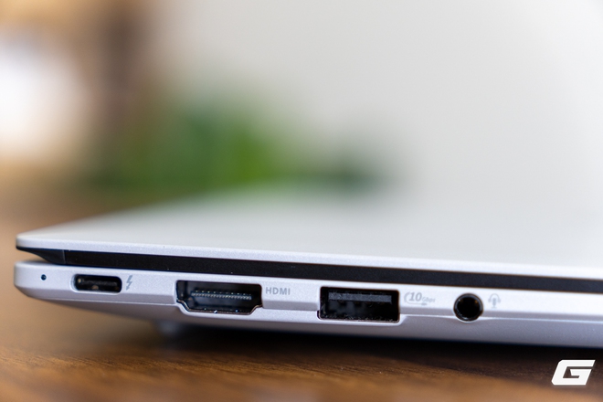 ASUS ExpertBook Ultra: flagship laptop doanh nghiệp giá 100 triệu, nặng chưa đến 1kg mà sức mạnh không thể xem nhẹ - Ảnh 11.