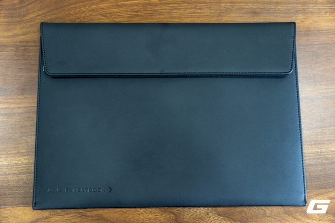 ASUS ExpertBook Ultra: flagship laptop doanh nghiệp giá 100 triệu, nặng chưa đến 1kg mà sức mạnh không thể xem nhẹ - Ảnh 4.