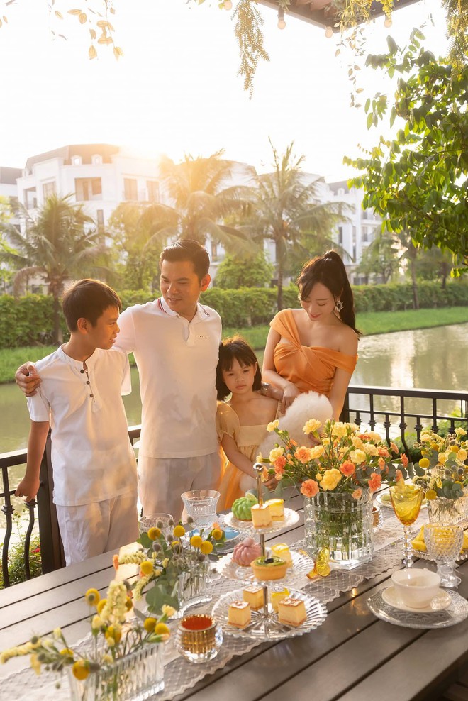 Được chồng yêu chiều suốt 16 năm hôn nhân, phú bà Long Biên tiết lộ tiêu chí chọn chồng: Có một điều rất khó giả tạo- Ảnh 4. Được chồng yêu chiều suốt 16 năm hôn nhân, phú bà Long Biên tiết lộ tiêu chí chọn chồng: Có một điều rất khó giả tạo- Ảnh 4.