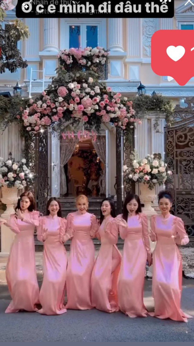 Mỹ nh&acirc;n showbiz 35 tuổi cưới chồng đại gia: Ở biệt thự h&agrave;ng chục tỷ, chi tiết nhỏ trong nh&agrave; h&eacute; lộ độ cưng chiều của &ocirc;ng x&atilde;- Ảnh 3.