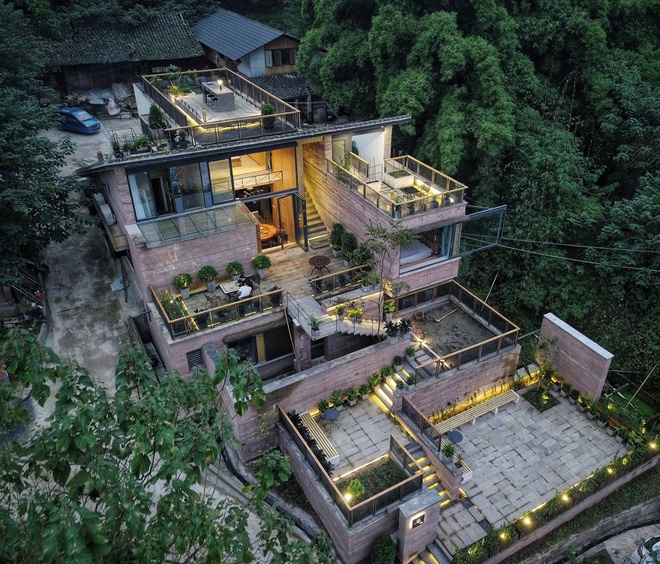 Chàng trai chi 6,5 tỷ xây nhà 300m2 trên núi sống chill cùng gia đình - Ảnh 4.